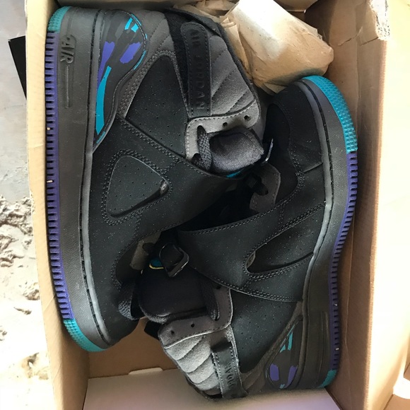 Jordan’s - Picture 3 of 6